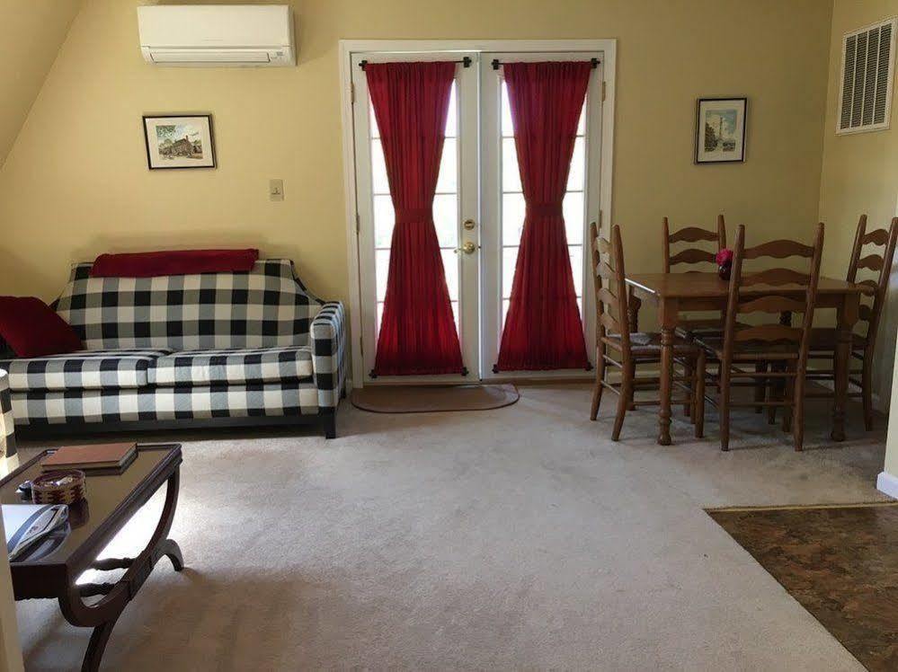 Marl Inn Bed And Breakfast Yorktown Exterior photo